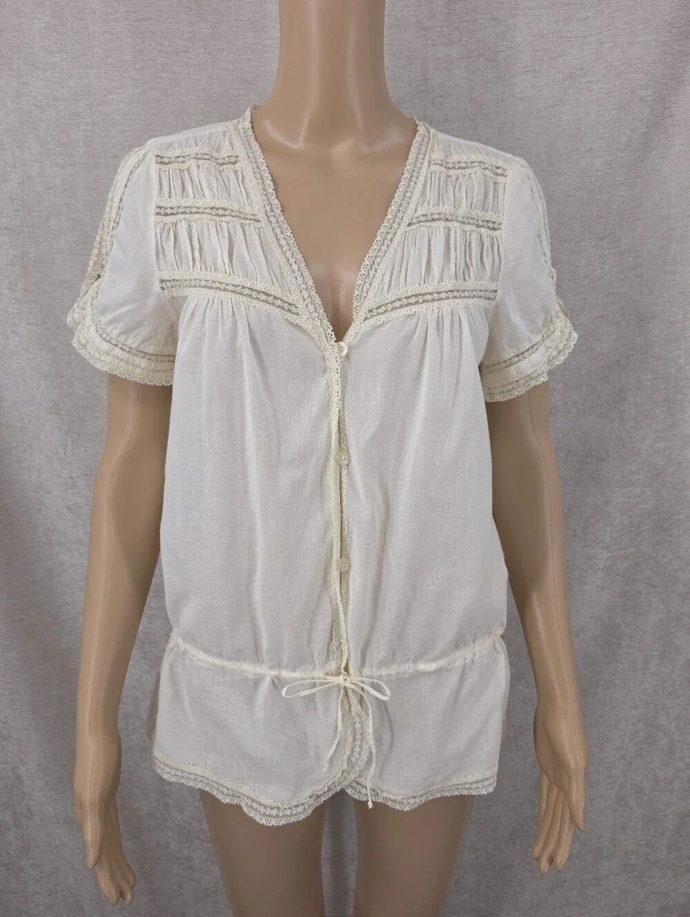 DKNY Y2K Lightweight Cream Button-Front Women's Blouse with Lace Trim Boho